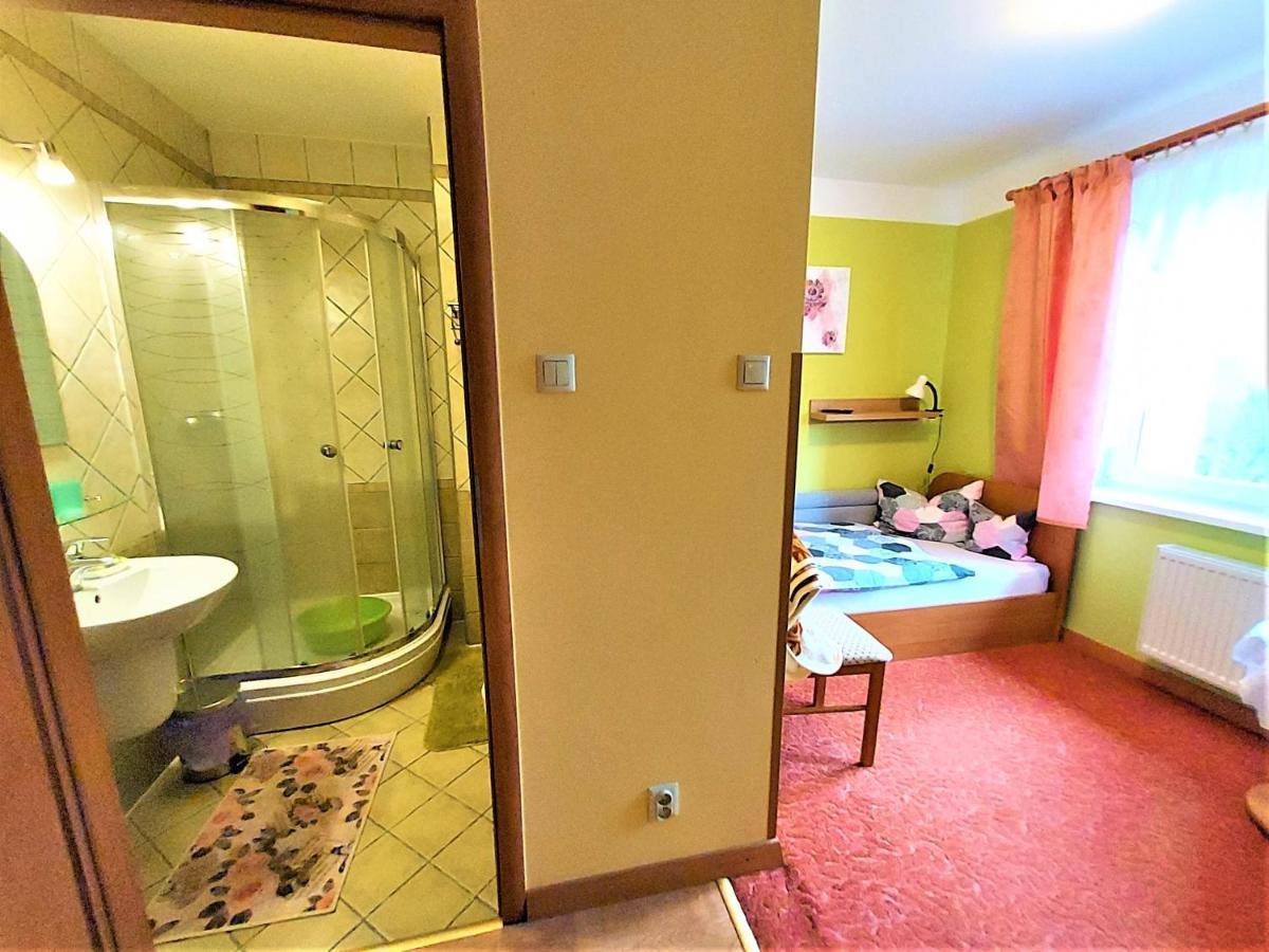 Aga - Komfortowe Pokoje Z Lazienkami - Aneks Kuchenny - Doskonala Lokalizacja Blisko Centrum - Parking W Cenie Pobytu - Zapraszamy! Karpacz Zimmer foto